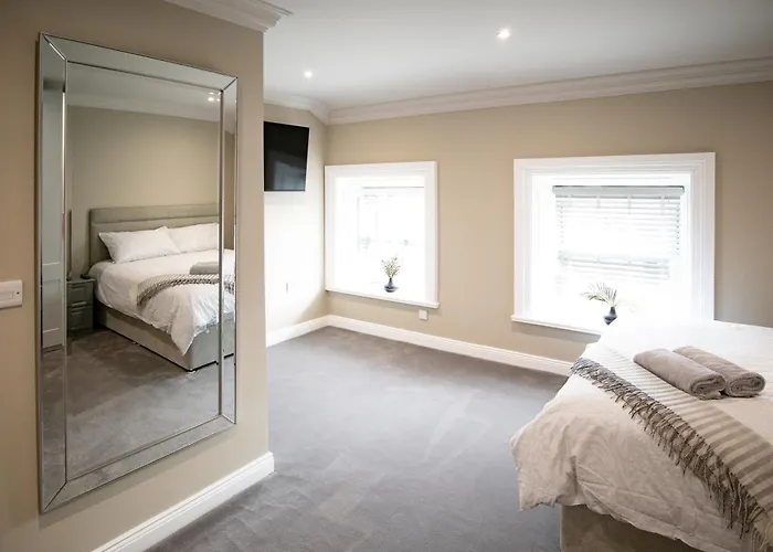 The Market House 3*